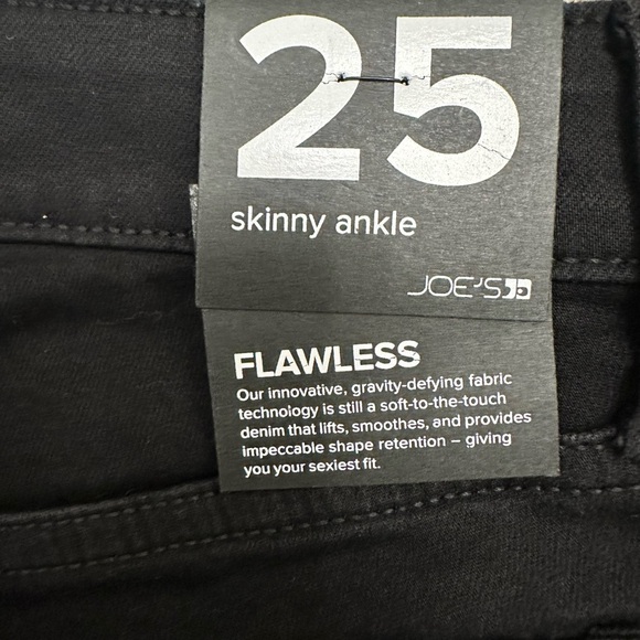 JOE’S Jeans Skinny Ankle Raw Hem Distressed Black Denim Flawless Fabric Size 25 - Picture 9 of 11